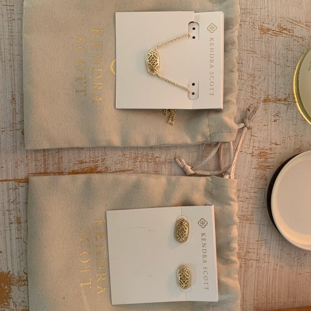 Kendra Scott Necklace/Earring set